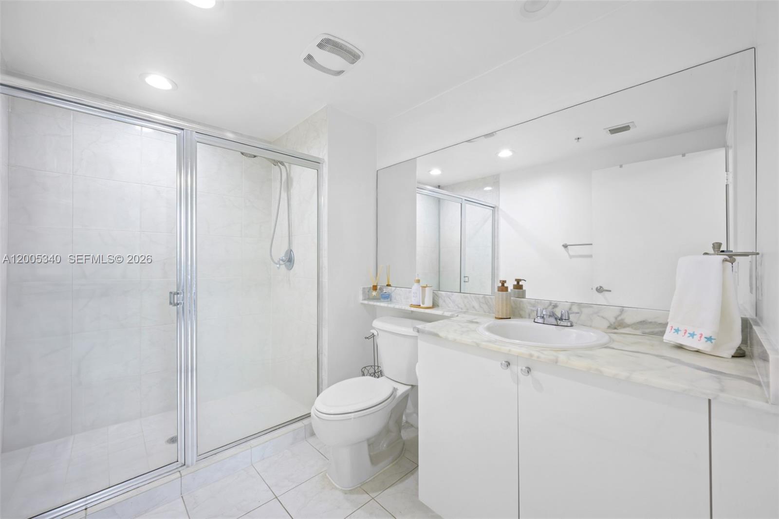 image The Venture at Aventura20