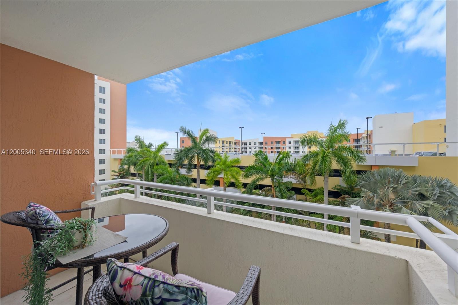 image The Venture at Aventura5