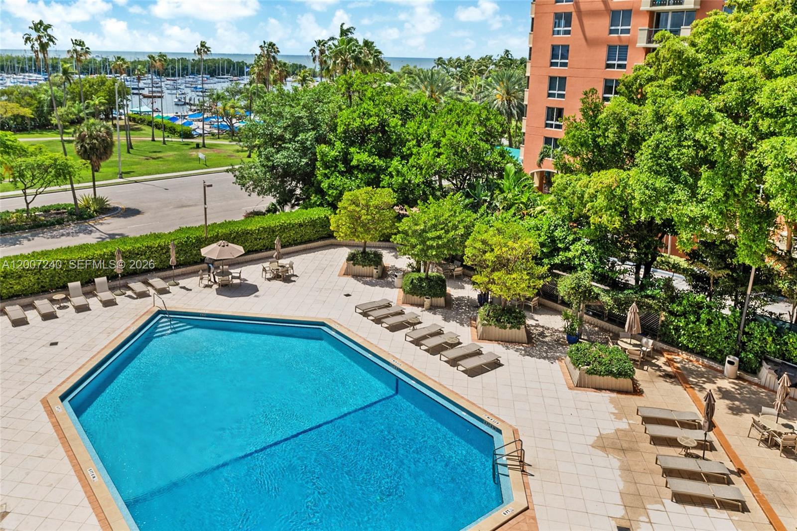 2901 S Bayshore Dr #5E Miami, FL 33133