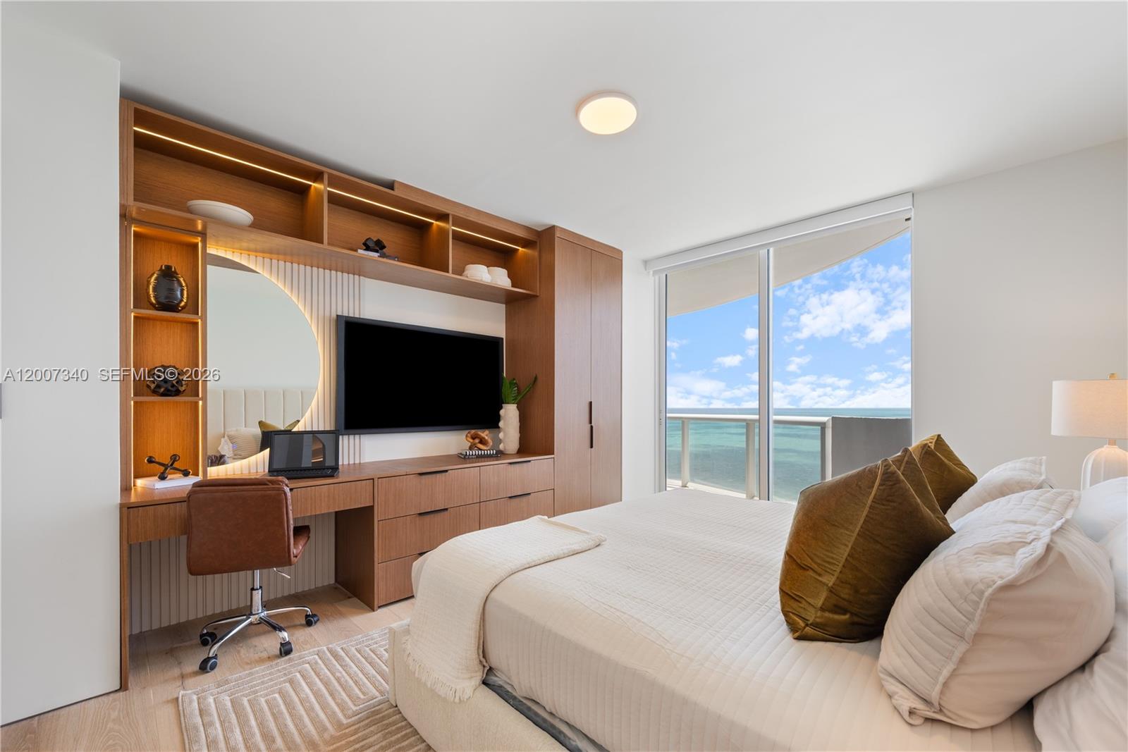 6365 Collins Ave #3904 Miami Beach, FL 33141