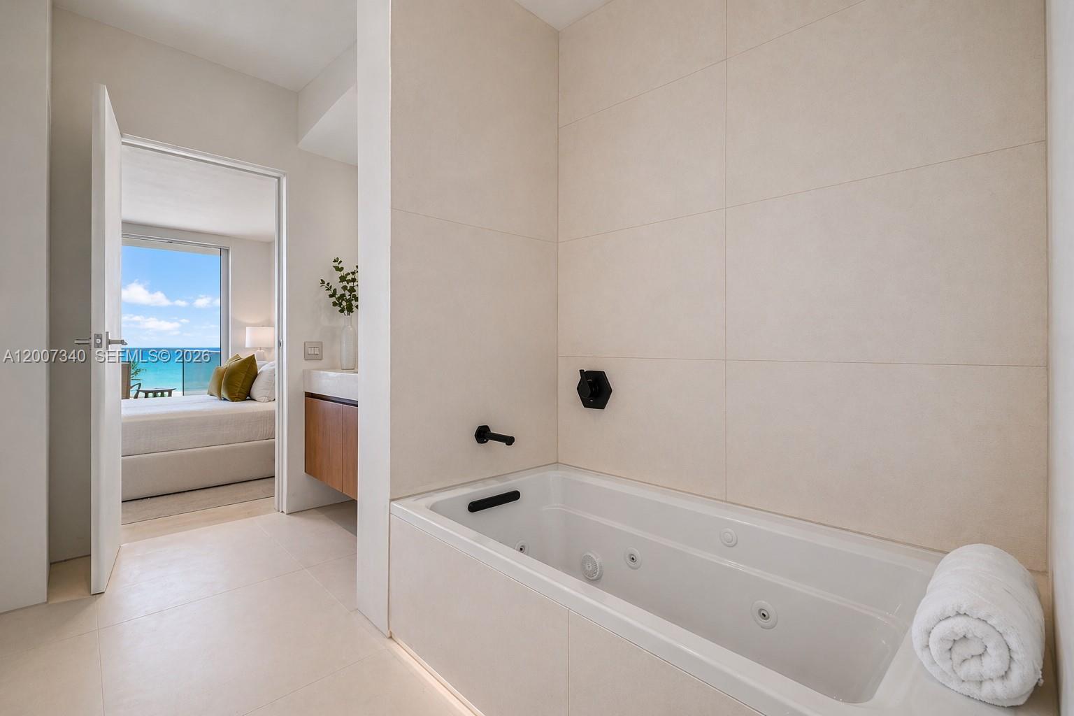 6365 Collins Ave #3904 Miami Beach, FL 33141