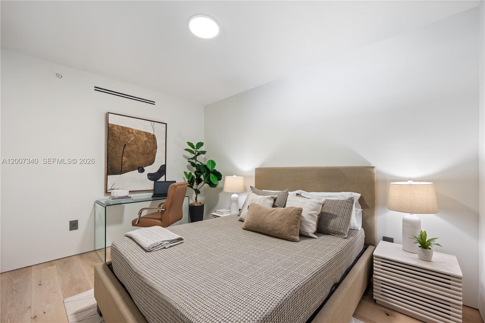 6365 Collins Ave #3904 Miami Beach, FL 33141