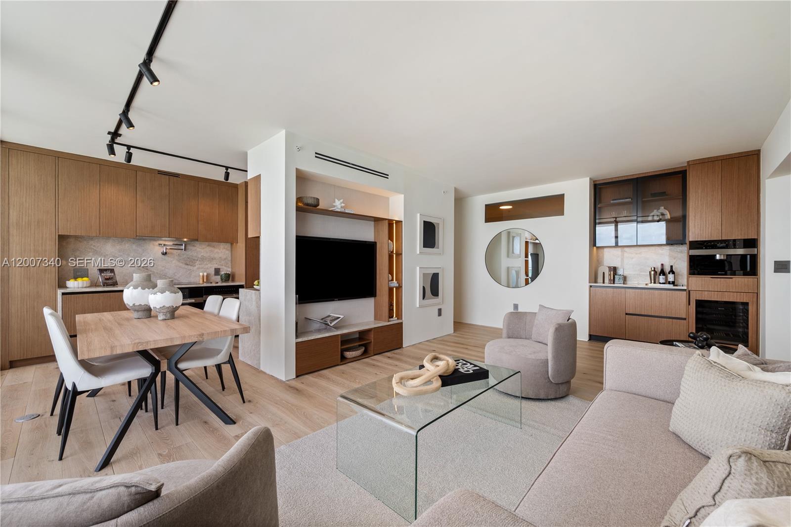 6365 Collins Ave #3904 Miami Beach, FL 33141