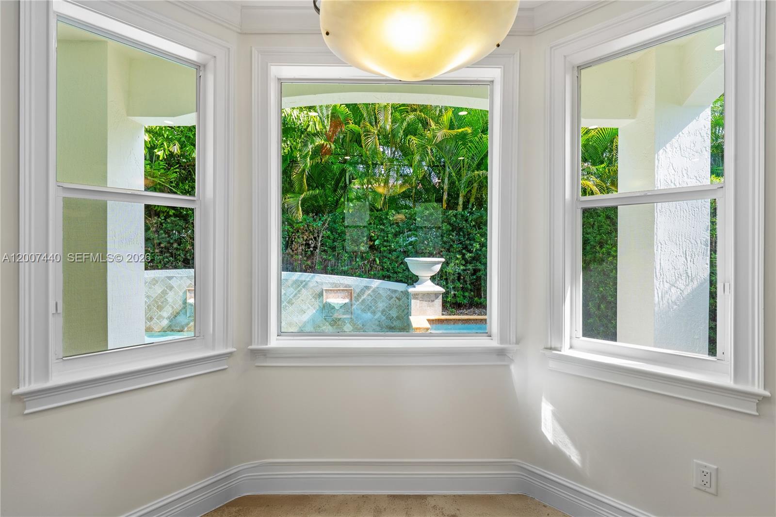 4065 Battersea Rd Miami, FL 33133