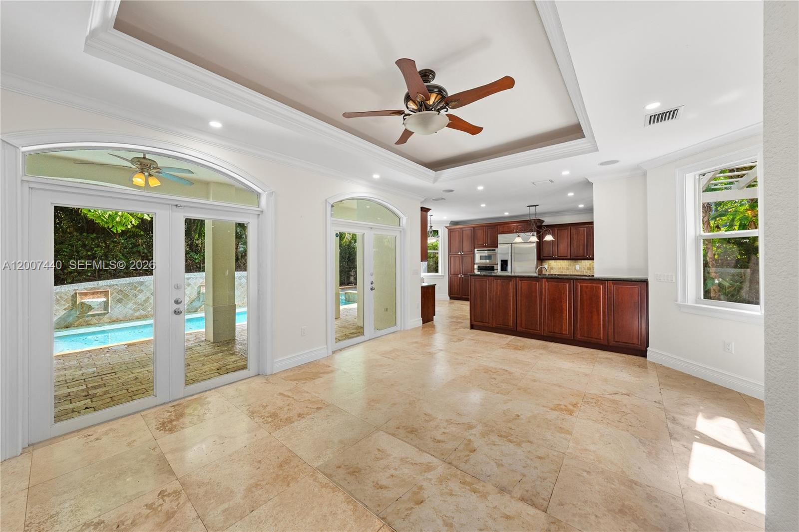 4065 Battersea Rd Miami, FL 33133