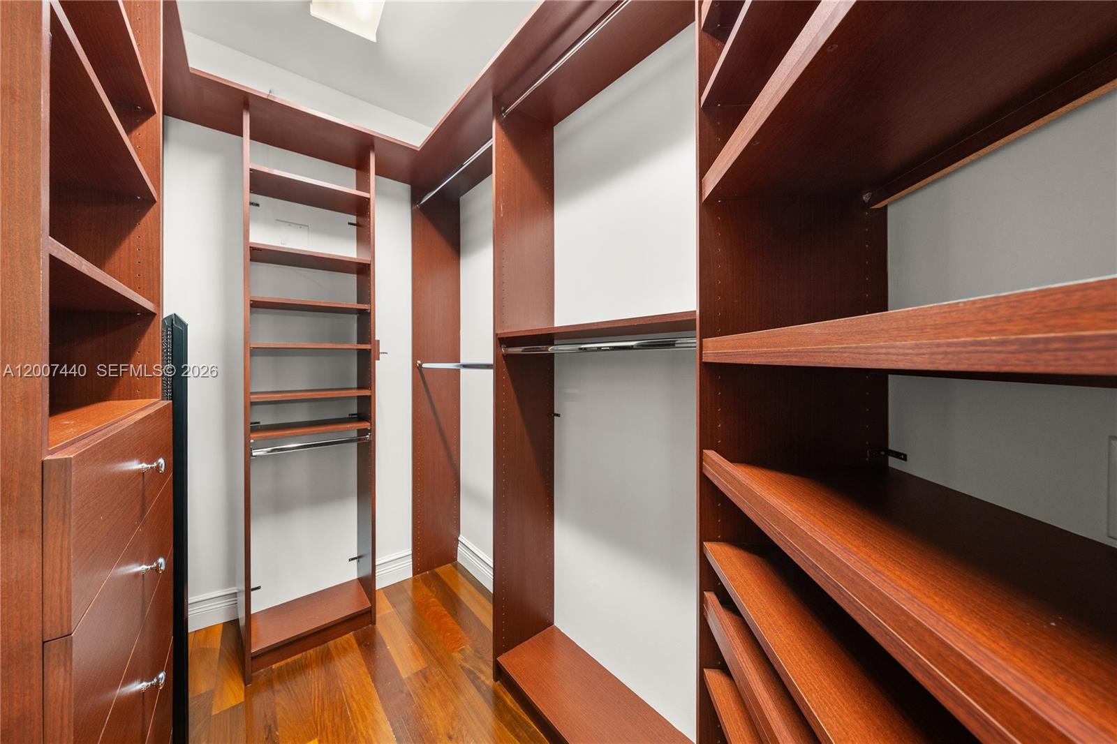 4065 Battersea Rd Miami, FL 33133