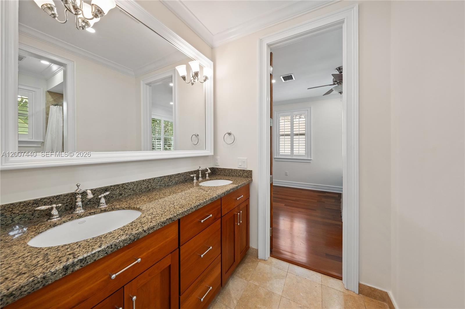 4065 Battersea Rd Miami, FL 33133