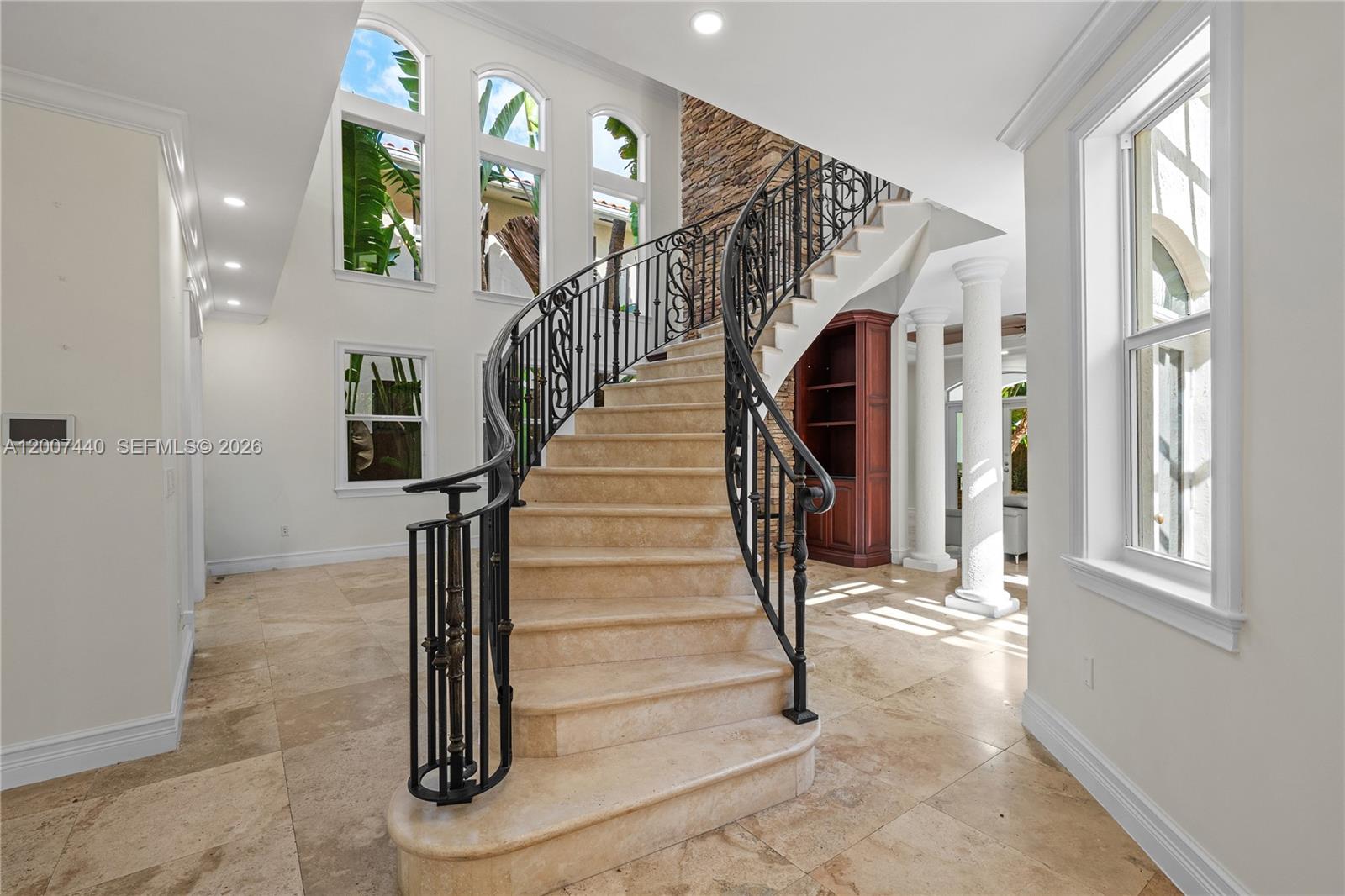 4065 Battersea Rd Miami, FL 33133