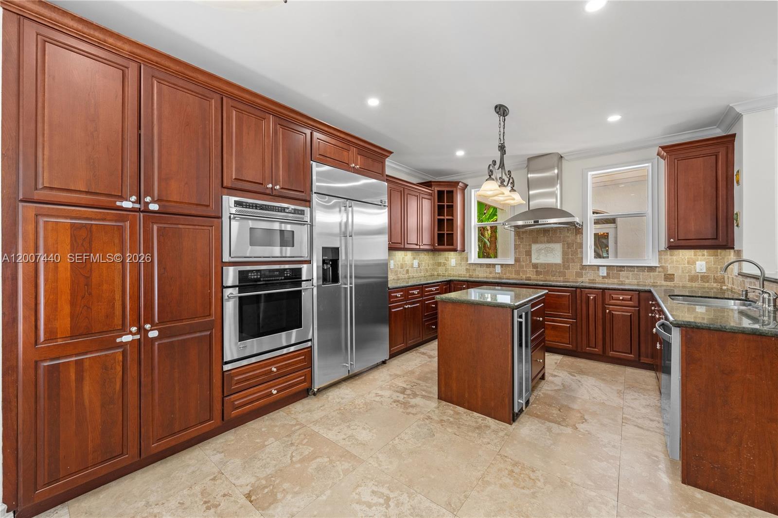 4065 Battersea Rd Miami, FL 33133