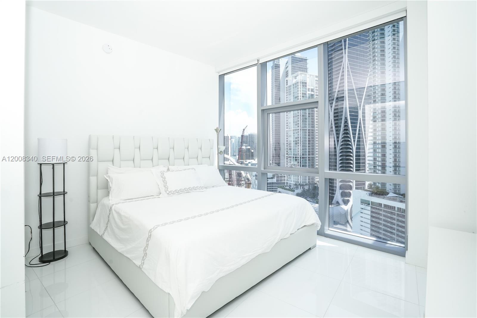 image Paramount Miami Worldcenter3