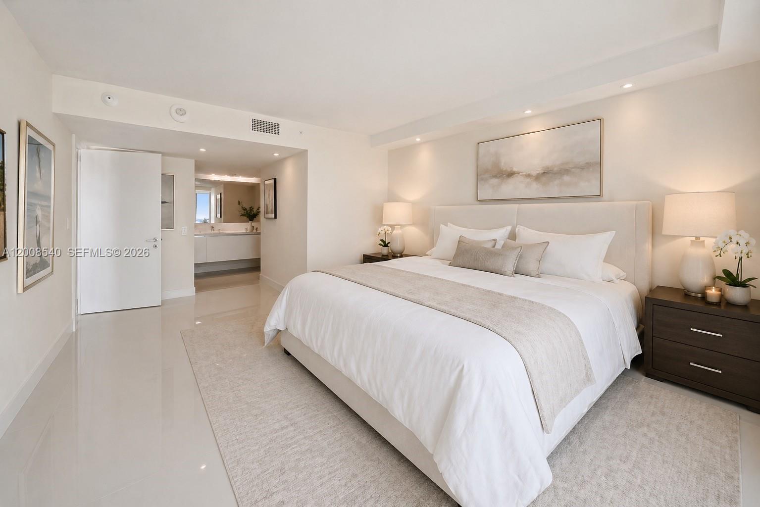 400 S Pointe Dr #2101 Miami Beach, FL 33139