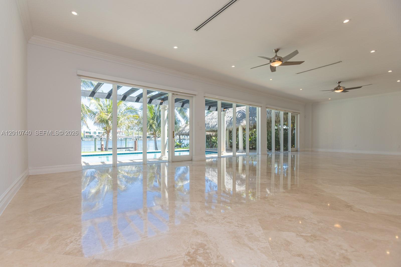 425 N Shore Dr Miami Beach, FL 33141