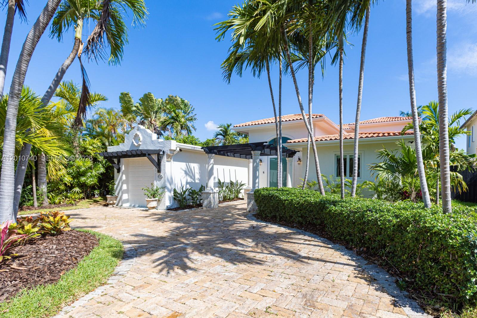 425 N Shore Dr Miami Beach, FL 33141