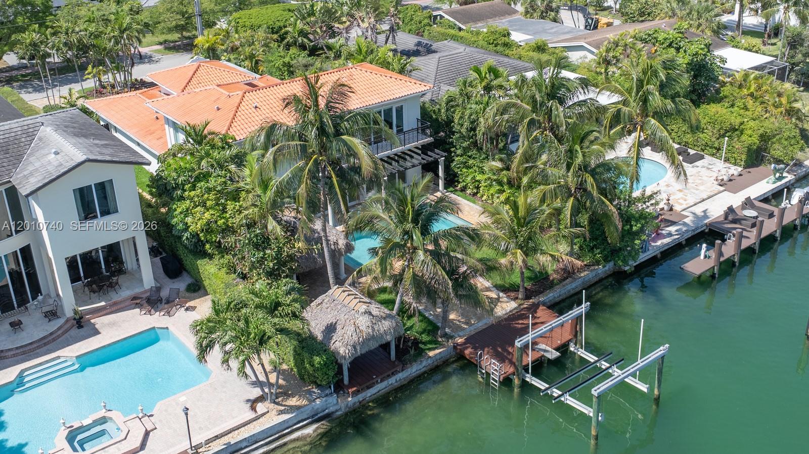 425 N Shore Dr Miami Beach, FL 33141