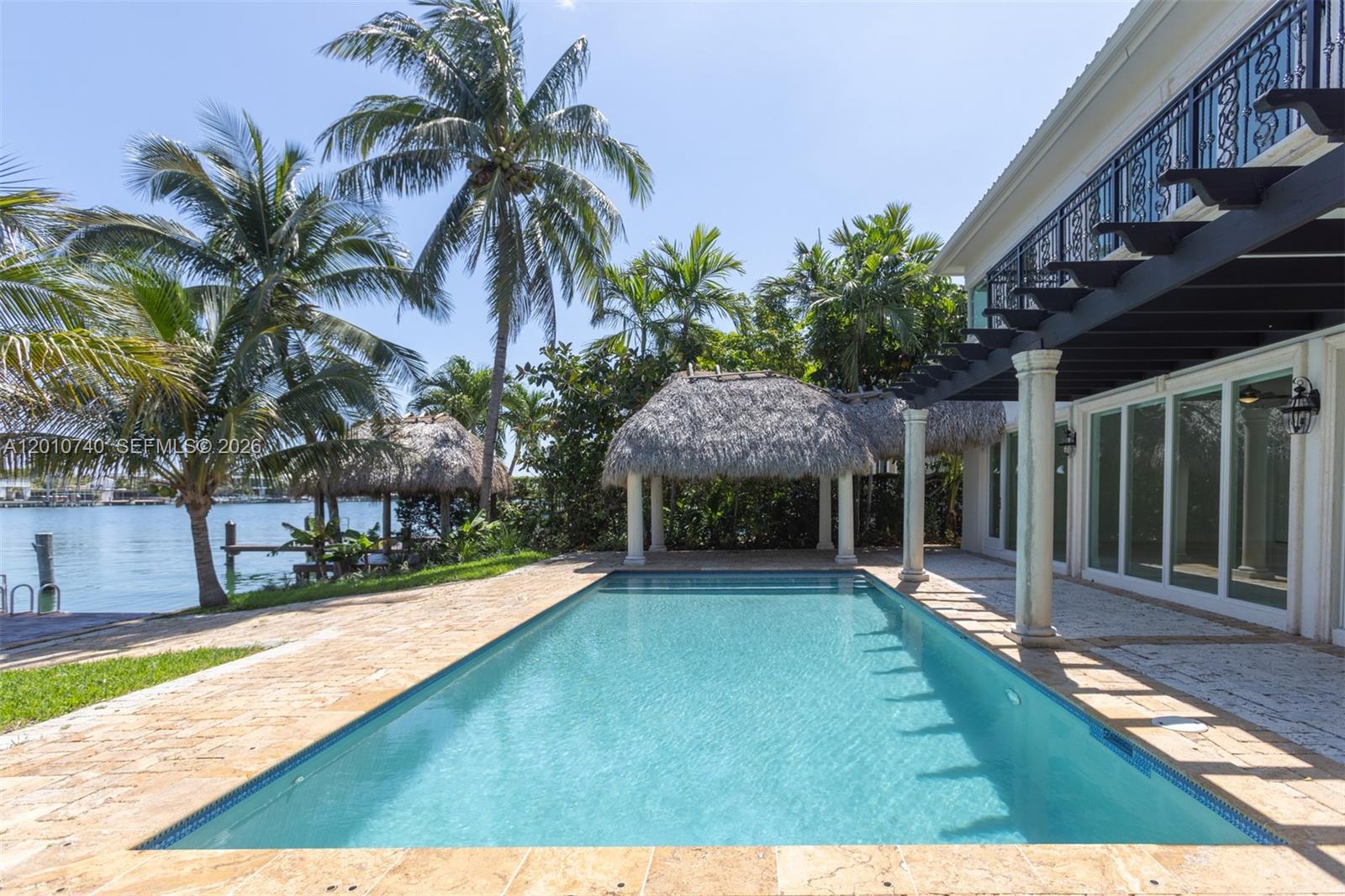 425 N Shore Dr Miami Beach, FL 33141