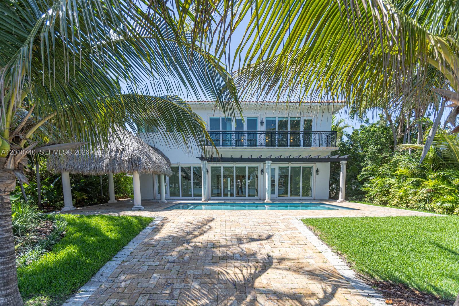 425 N Shore Dr Miami Beach, FL 33141