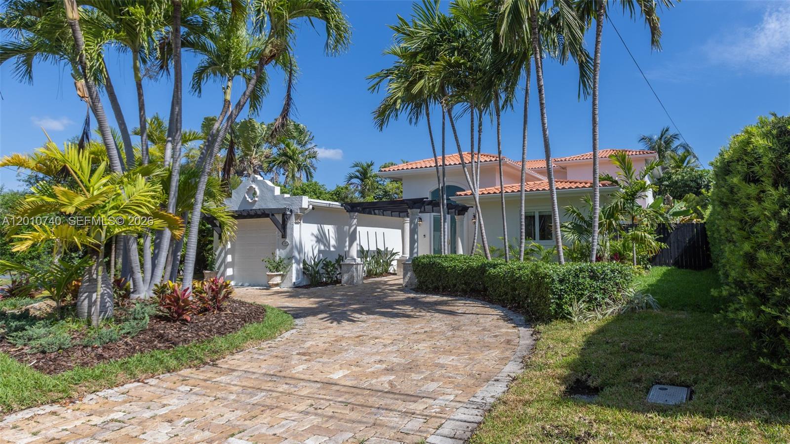 425 N Shore Dr Miami Beach, FL 33141