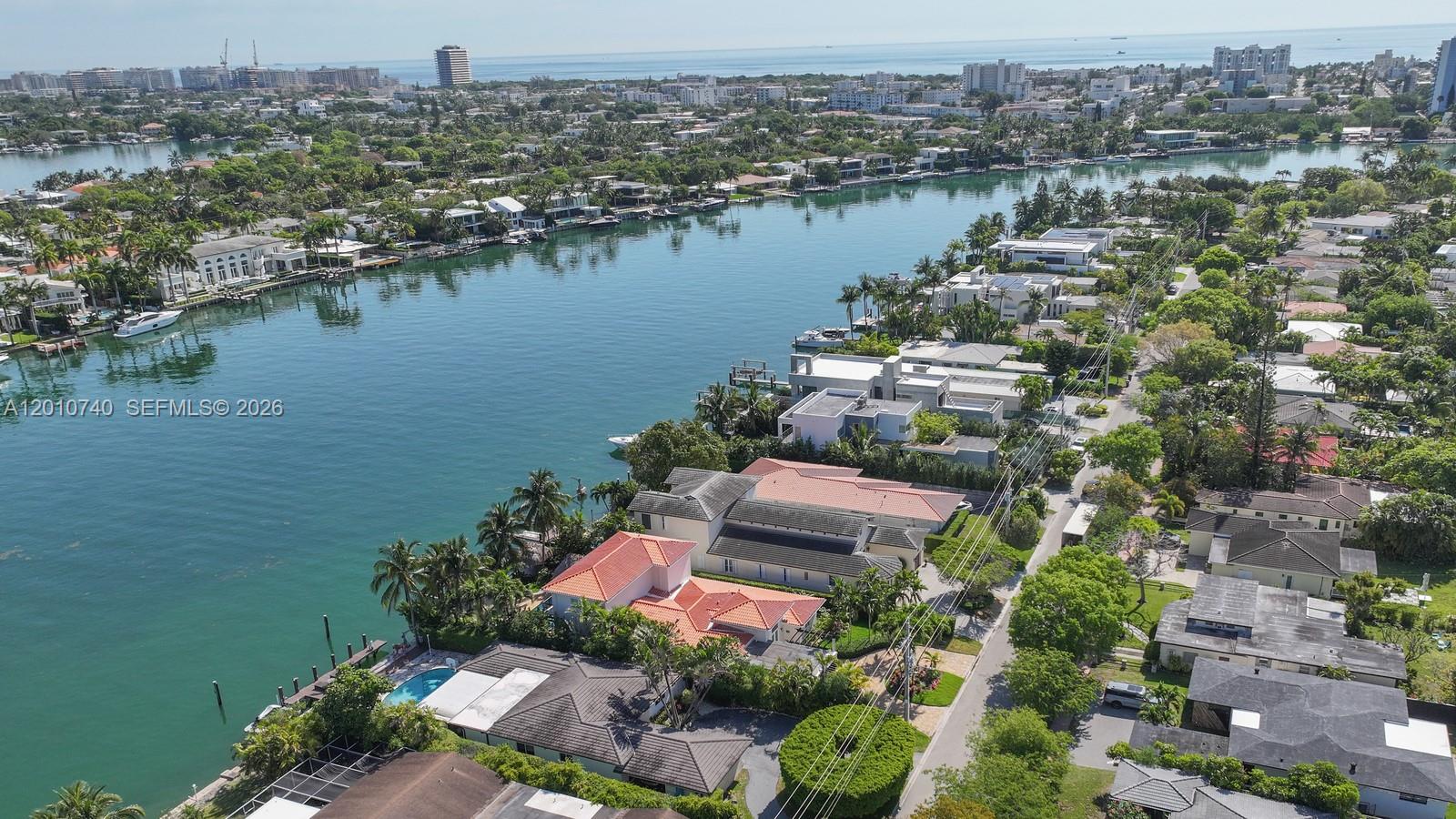 425 N Shore Dr Miami Beach, FL 33141