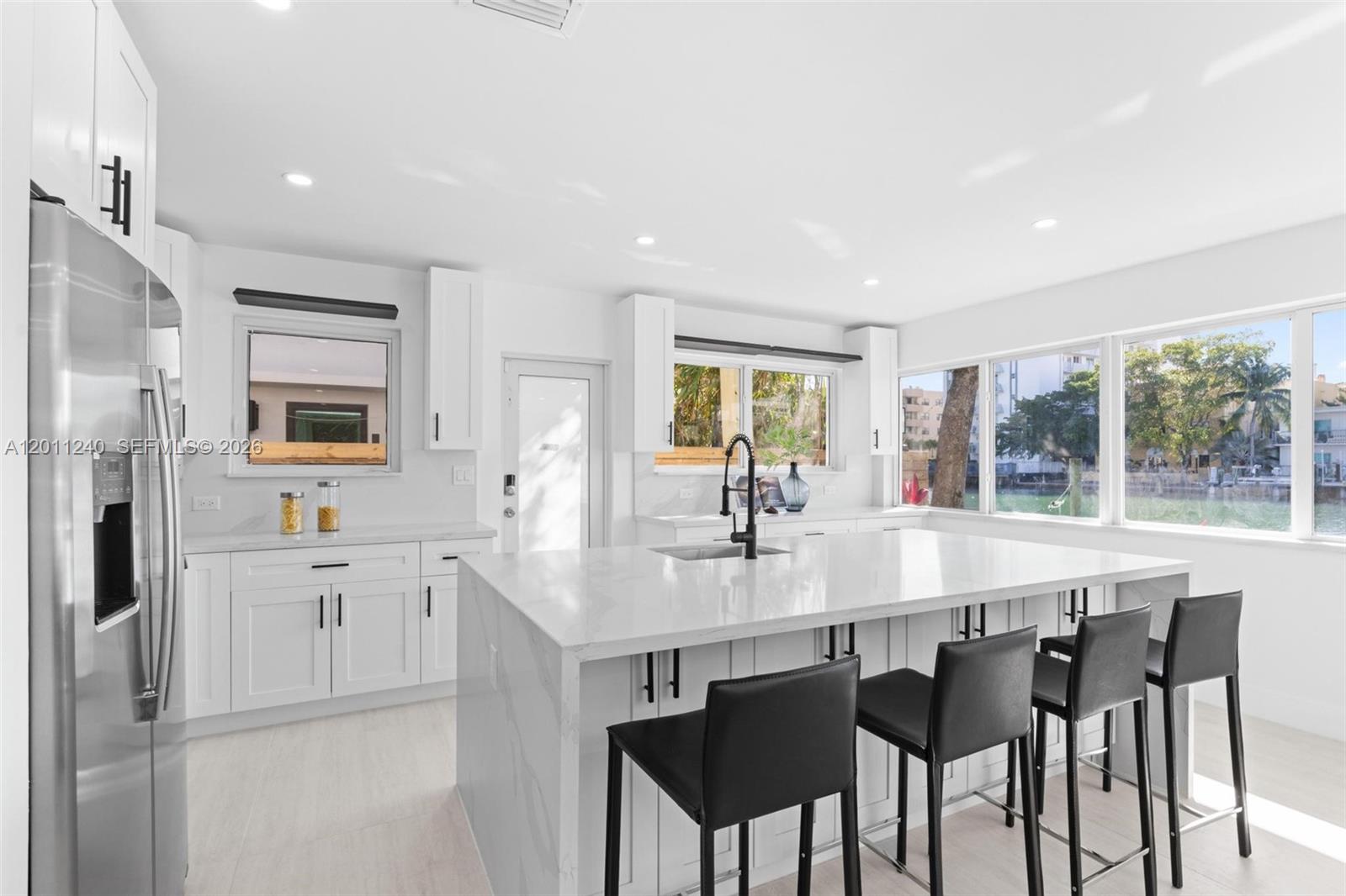 7286 Gary Ave Miami Beach, FL 33141