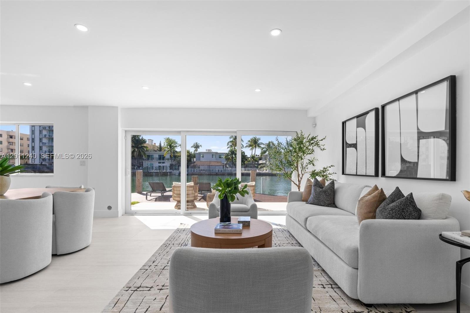 7286 Gary Ave Miami Beach, FL 33141