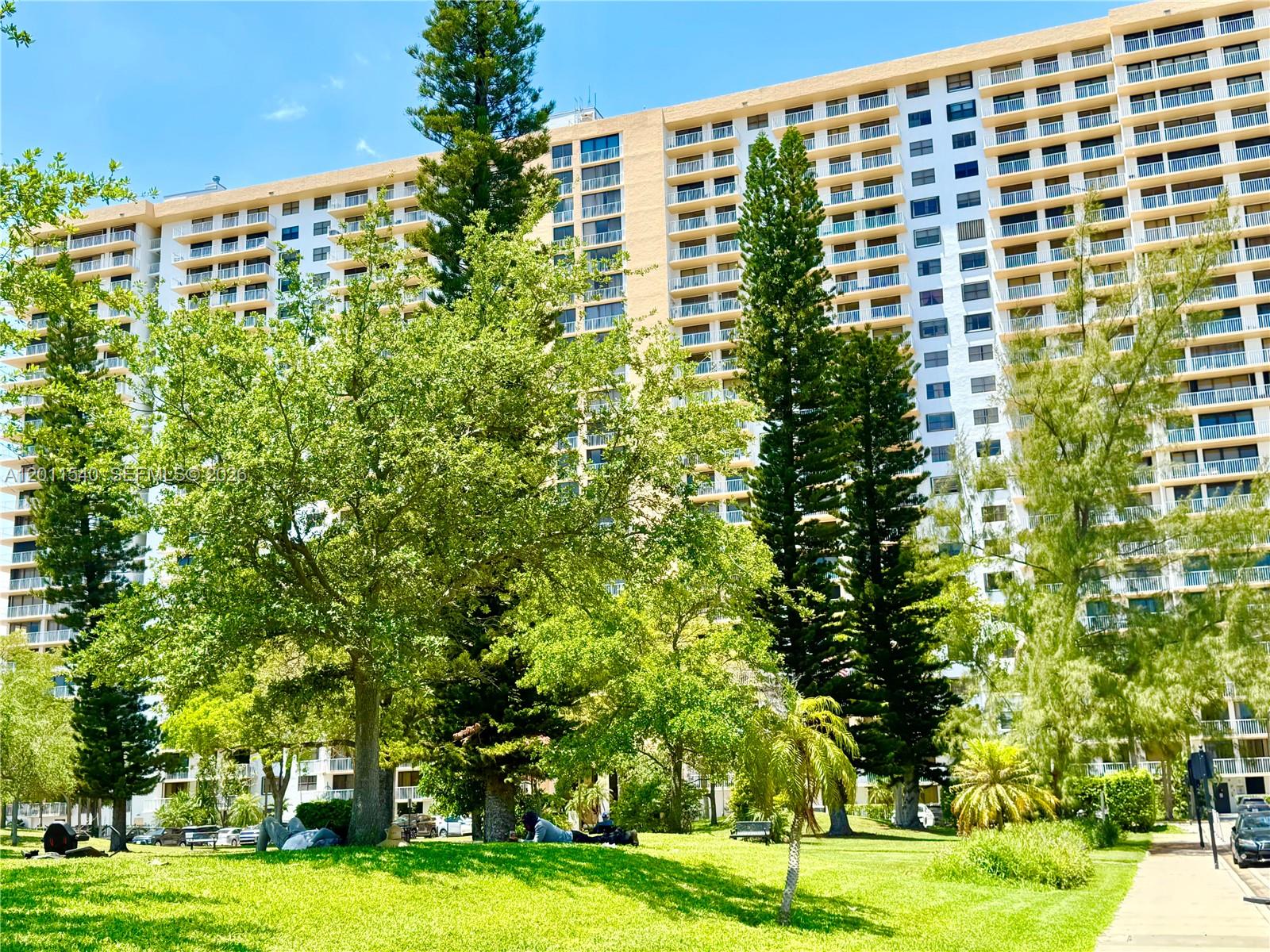 image Winston Towers 70043