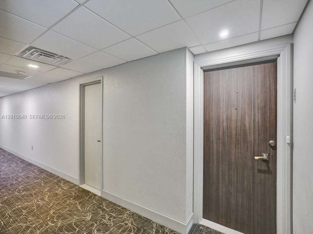 300 Bayview Dr #906 Sunny Isles Beach, FL 33160