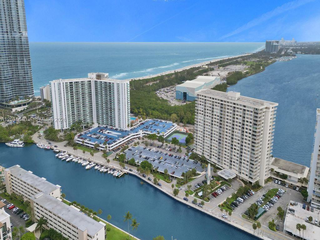 300 Bayview Dr #906 Sunny Isles Beach, FL 33160