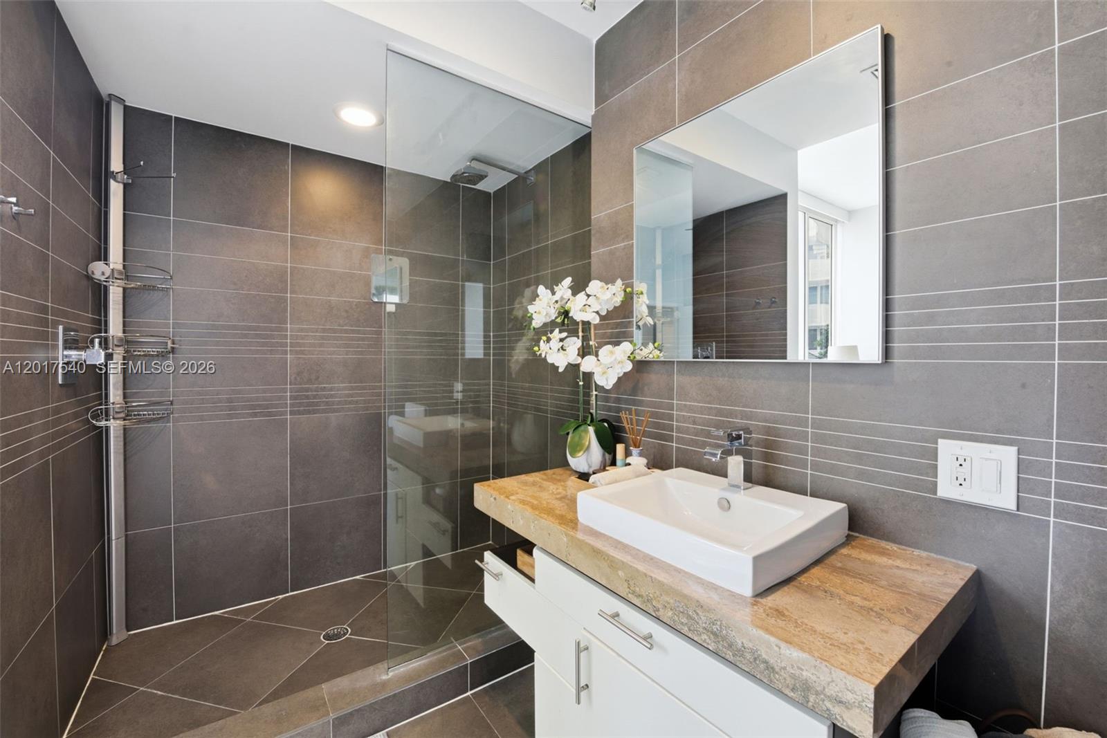 2100 Park Ave #302 Miami Beach, FL 33139
