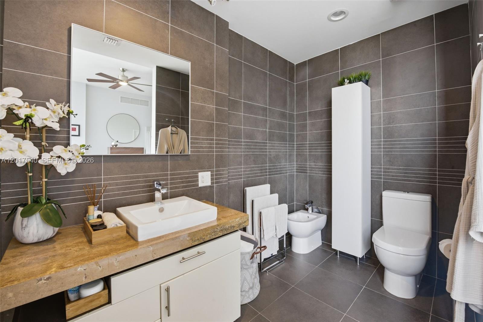 2100 Park Ave #302 Miami Beach, FL 33139