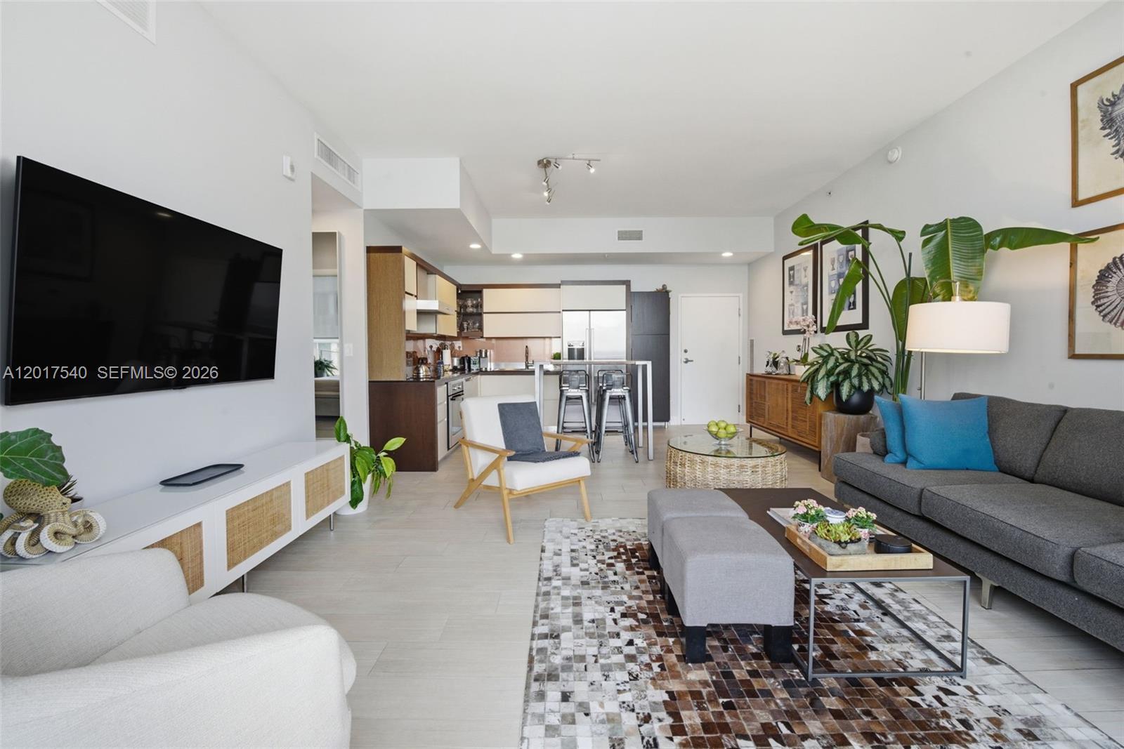 2100 Park Ave #302 Miami Beach, FL 33139
