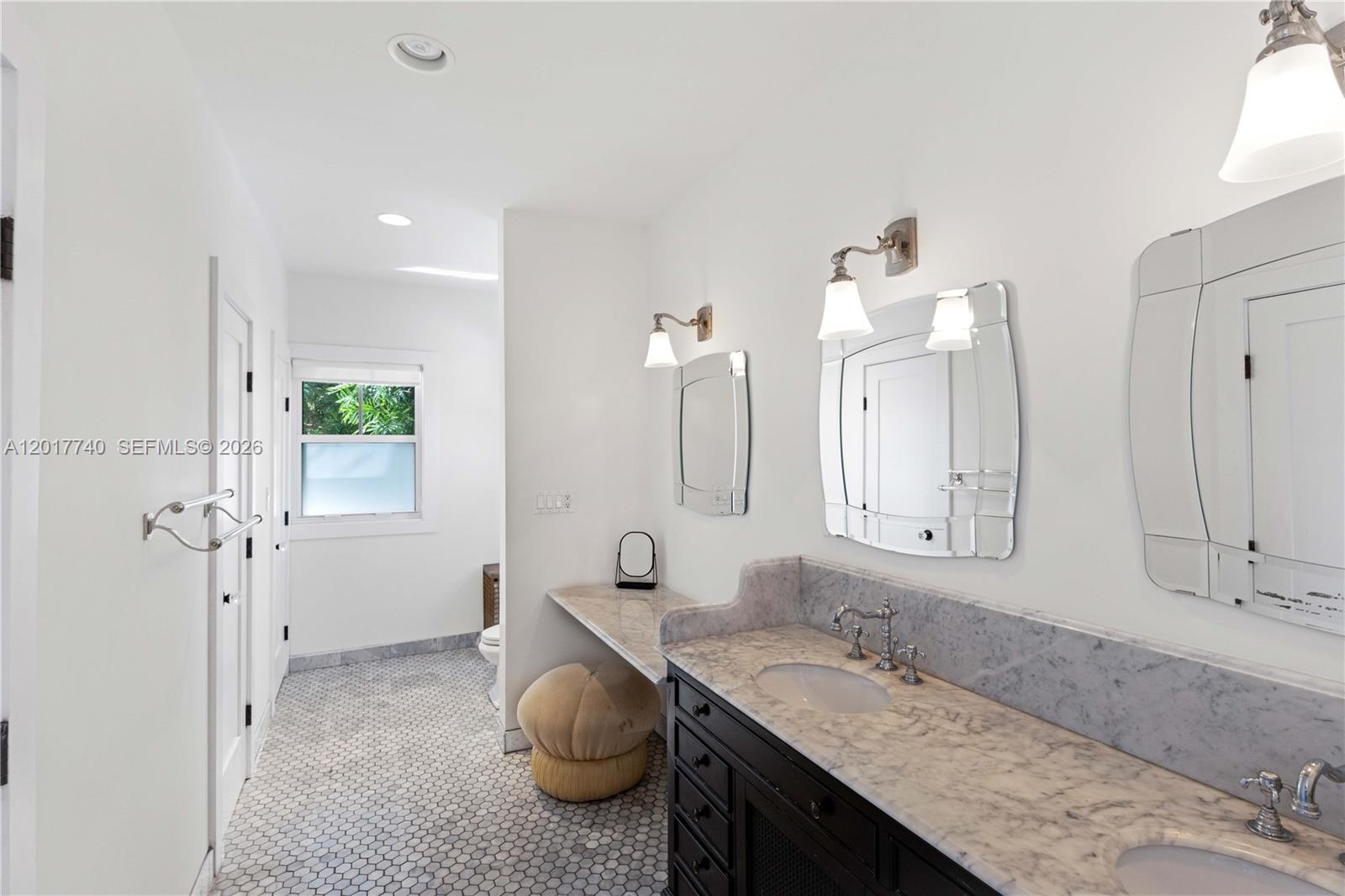 6845 SW 98th St Pinecrest, FL 33156