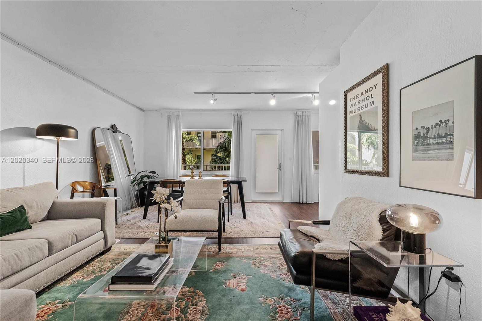 1420 Pennsylvania Ave #201