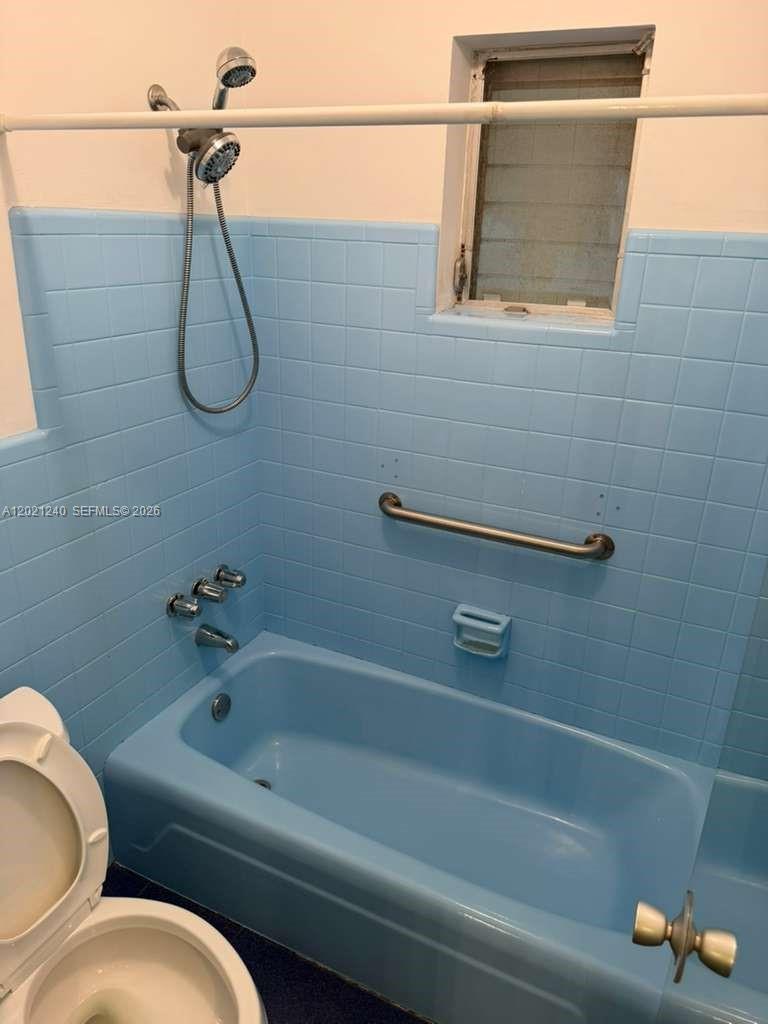 5127 Alton Rd Miami Beach, FL 33140