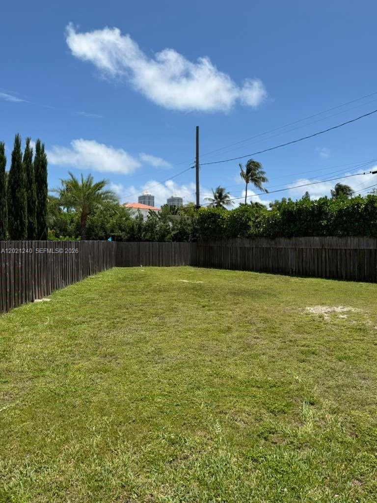 5127 Alton Rd Miami Beach, FL 33140
