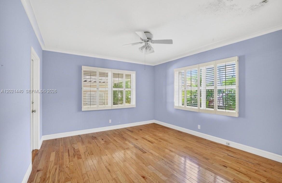 2433 Middle Riv Dr Fort Lauderdale, FL 33305