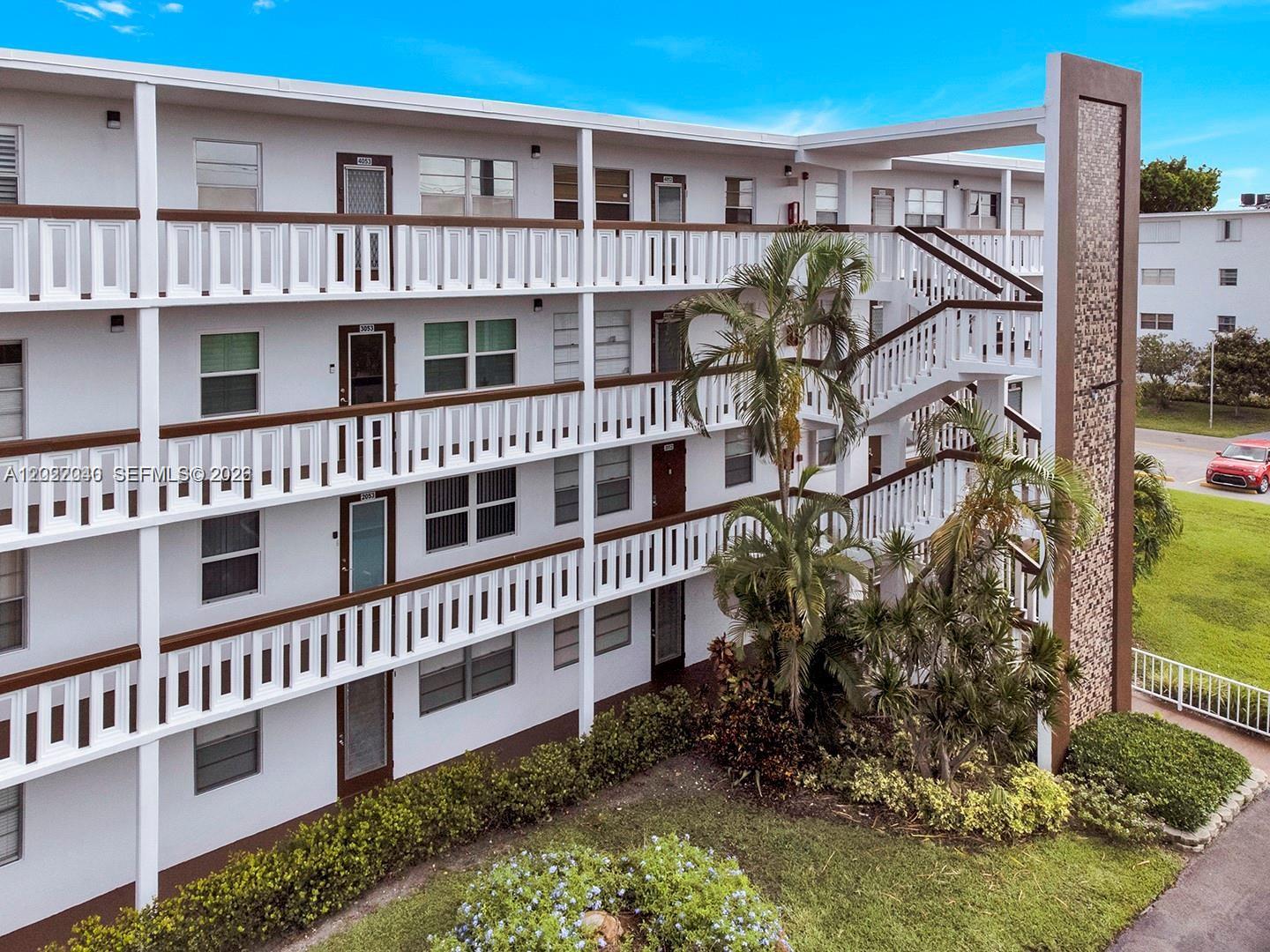 4052 E Harwood E #4052