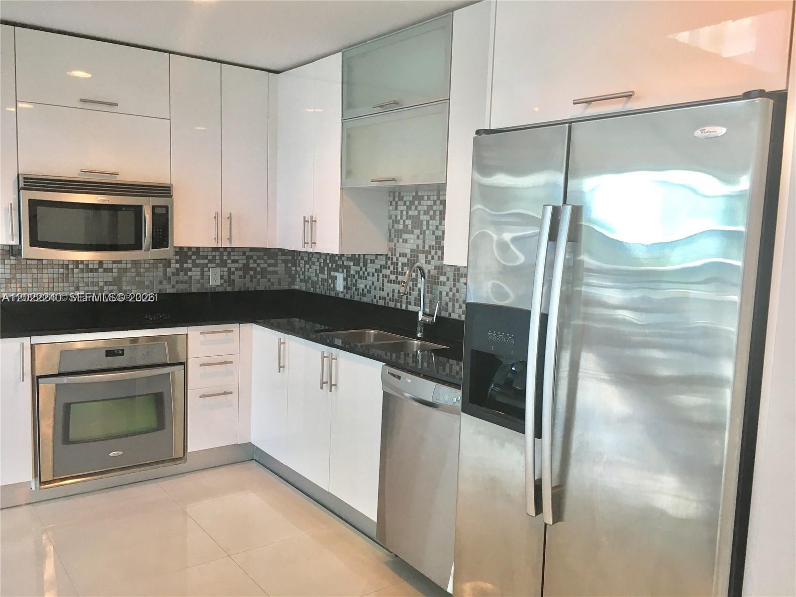image Infinity at Brickell10