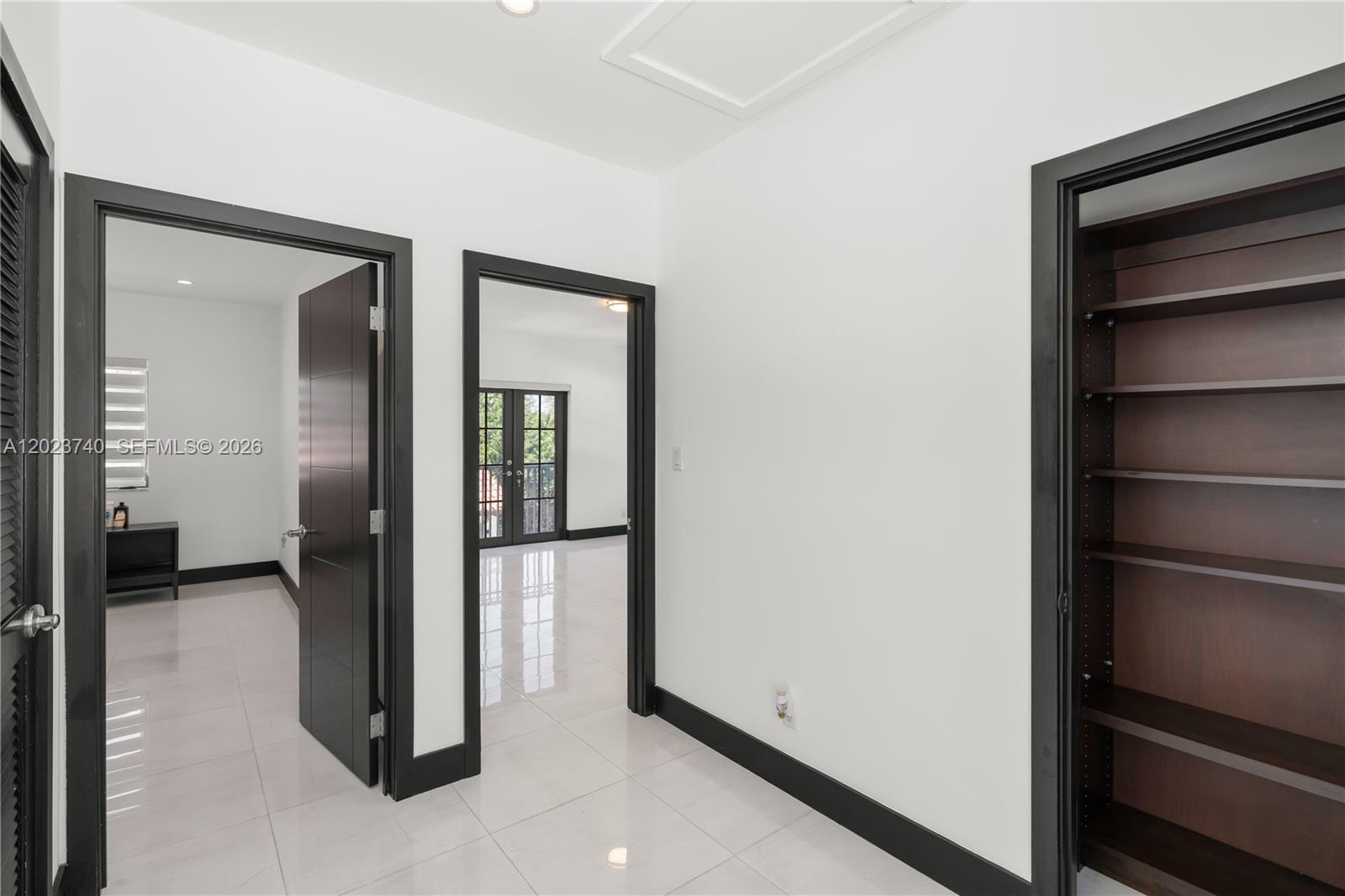 519 Alhambra Cir Coral Gables, FL 33134