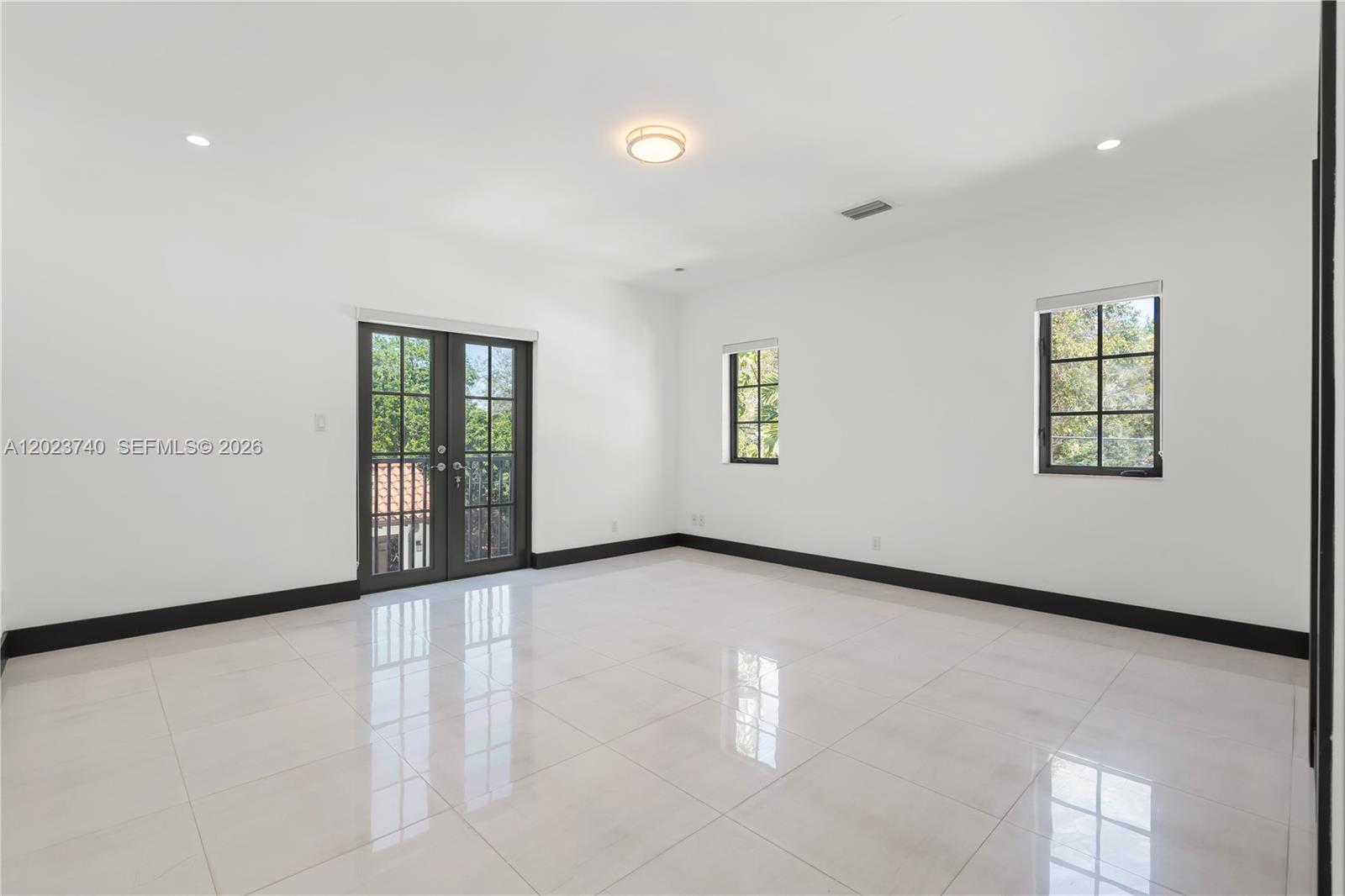 519 Alhambra Cir Coral Gables, FL 33134