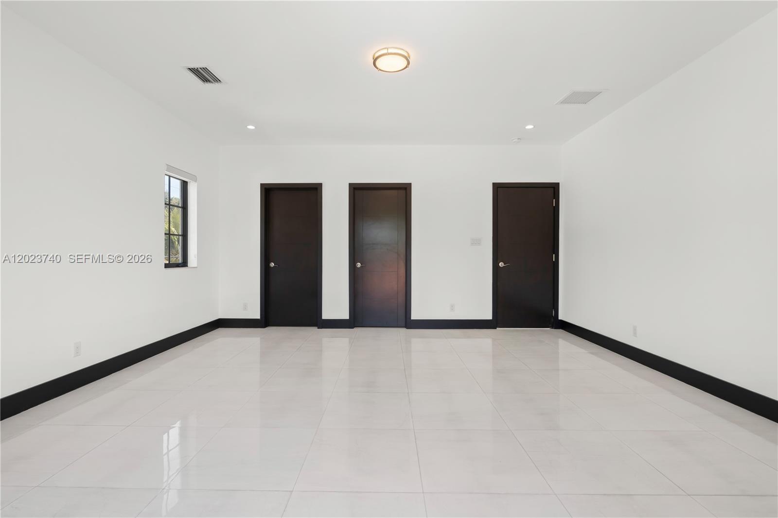 519 Alhambra Cir Coral Gables, FL 33134