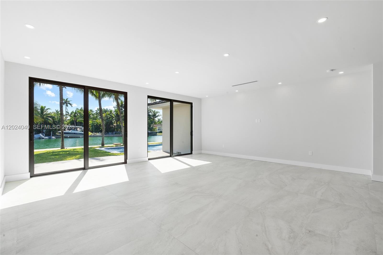 550 S Shore Dr Miami Beach, FL 33141