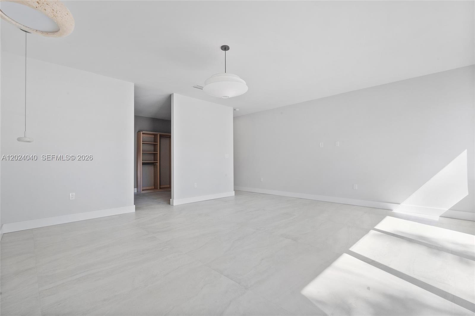550 S Shore Dr Miami Beach, FL 33141
