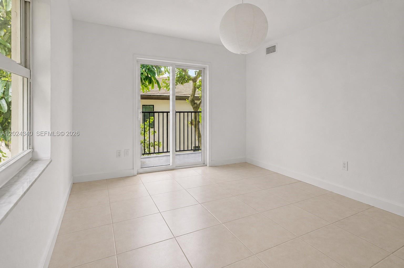 6815 Edgewater Dr #201 Coral Gables, FL 33133