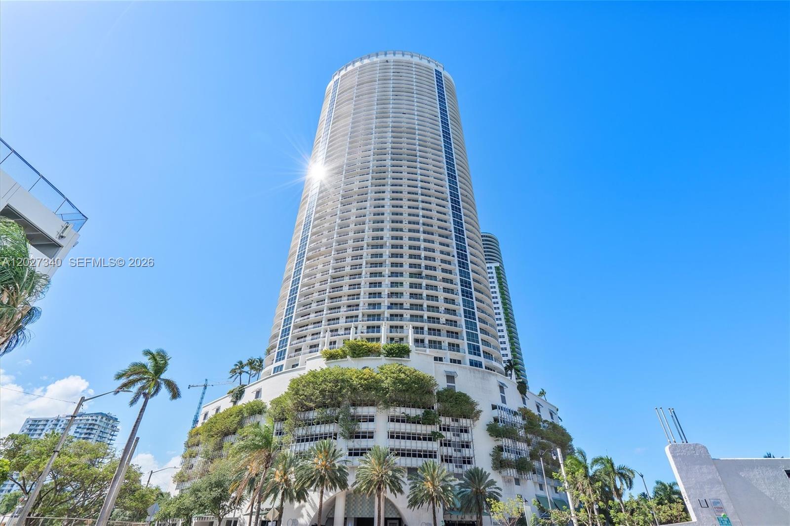 1750 N Bayshore Dr #3106 Miami, FL 33132