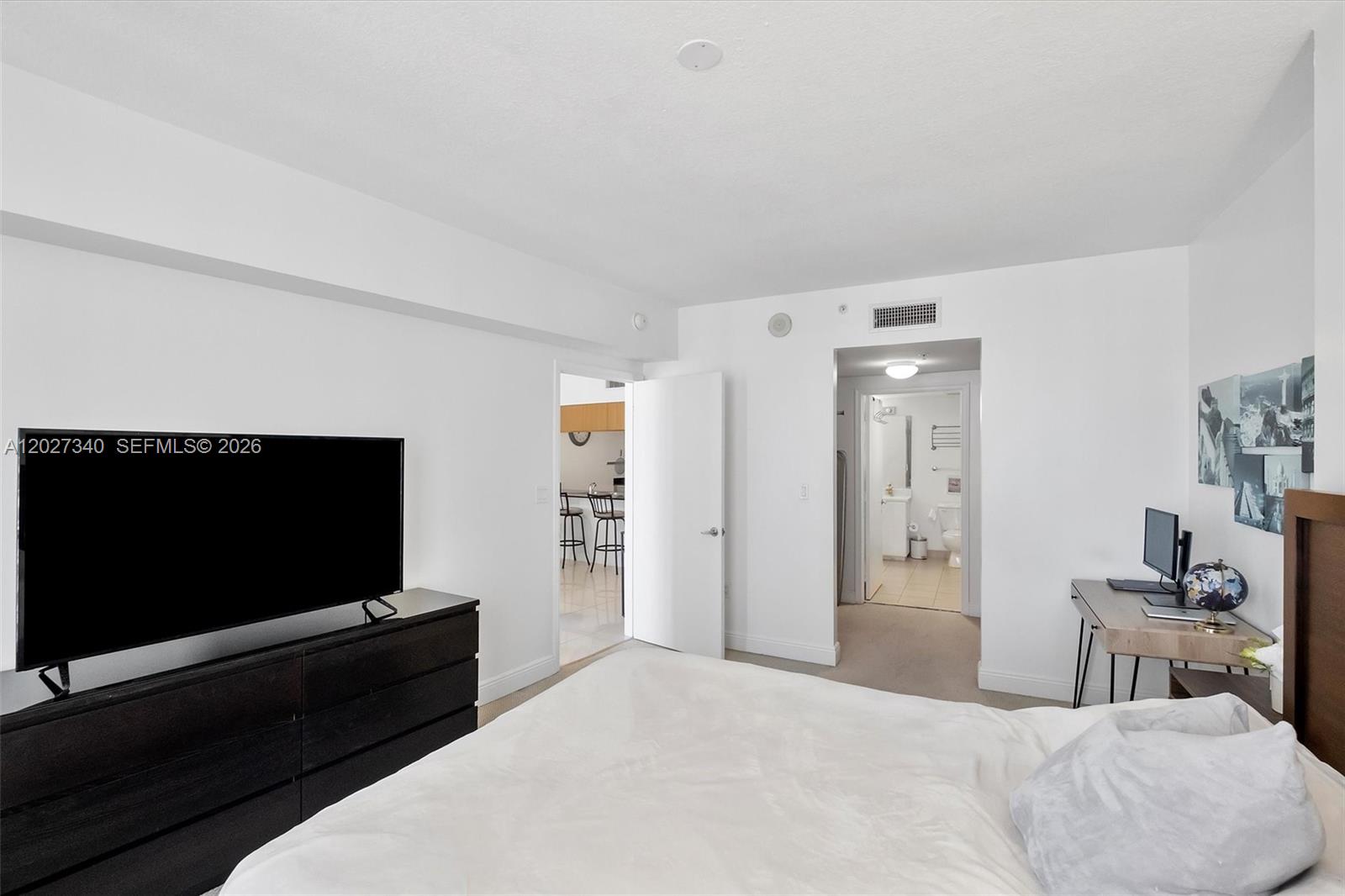 1750 N Bayshore Dr #3106 Miami, FL 33132