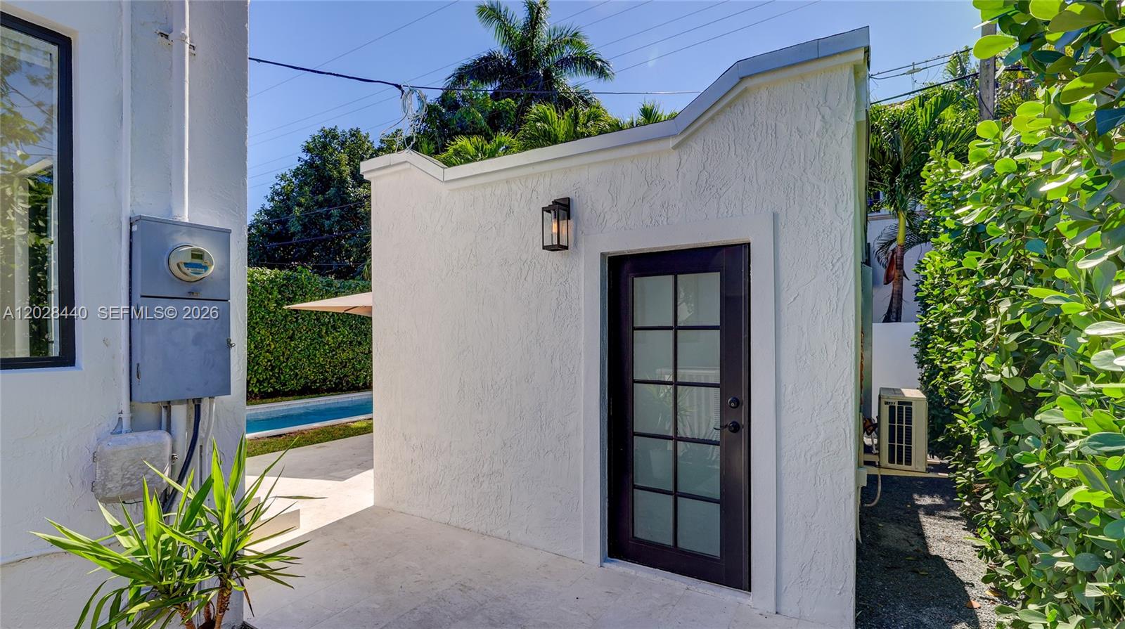 426 Aragon Ave Coral Gables, FL 33134