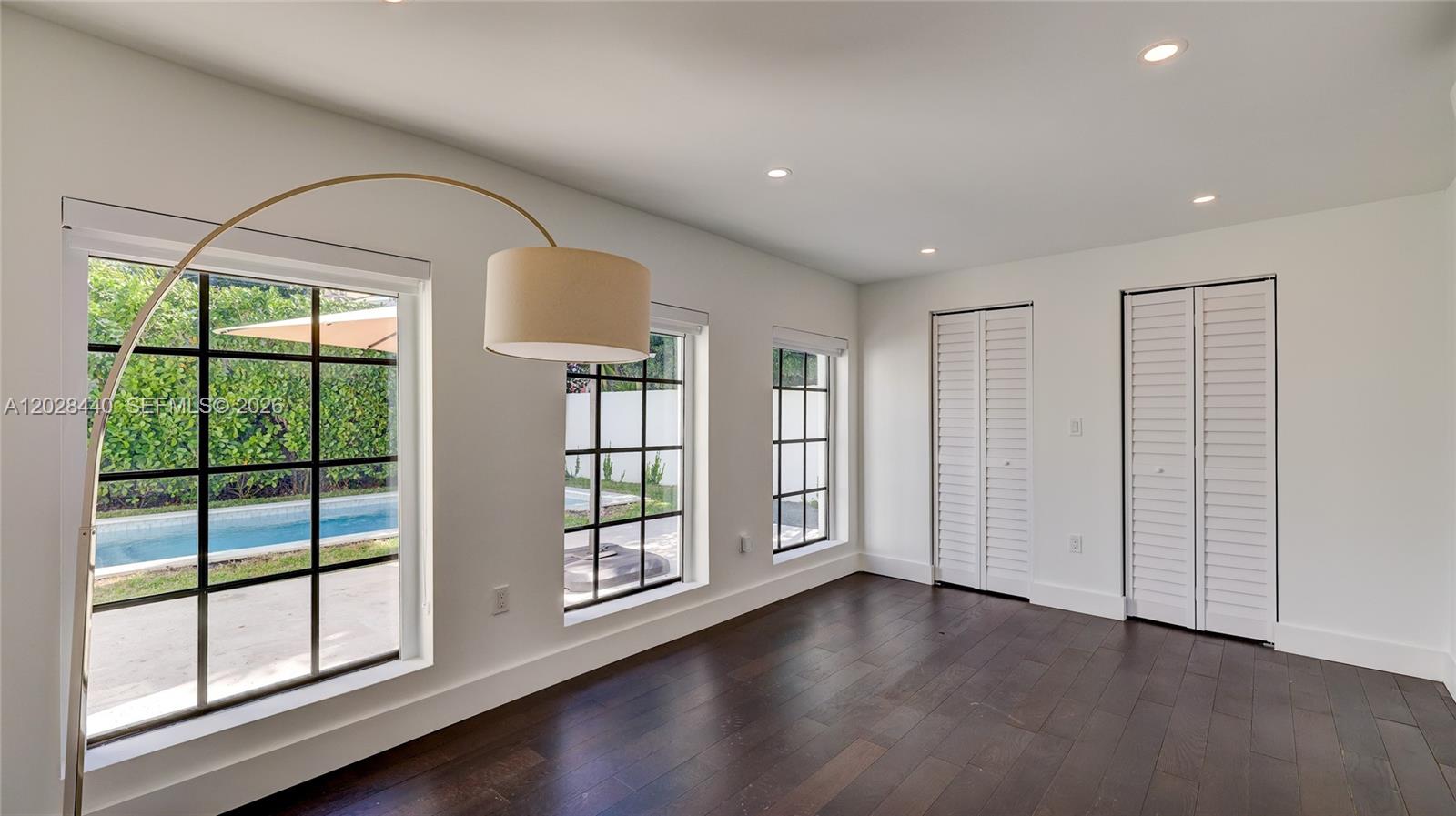426 Aragon Ave Coral Gables, FL 33134