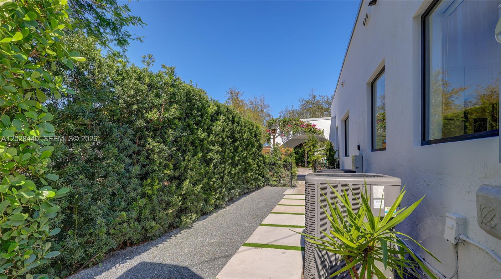 426 Aragon Ave Coral Gables, FL 33134