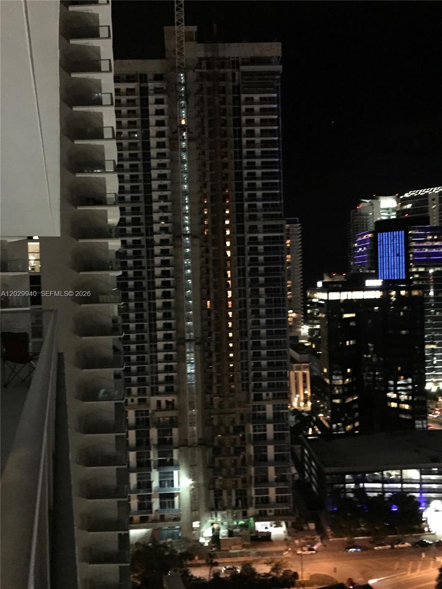 1111 SW 1st Ave #2718-N Miami, FL 33130