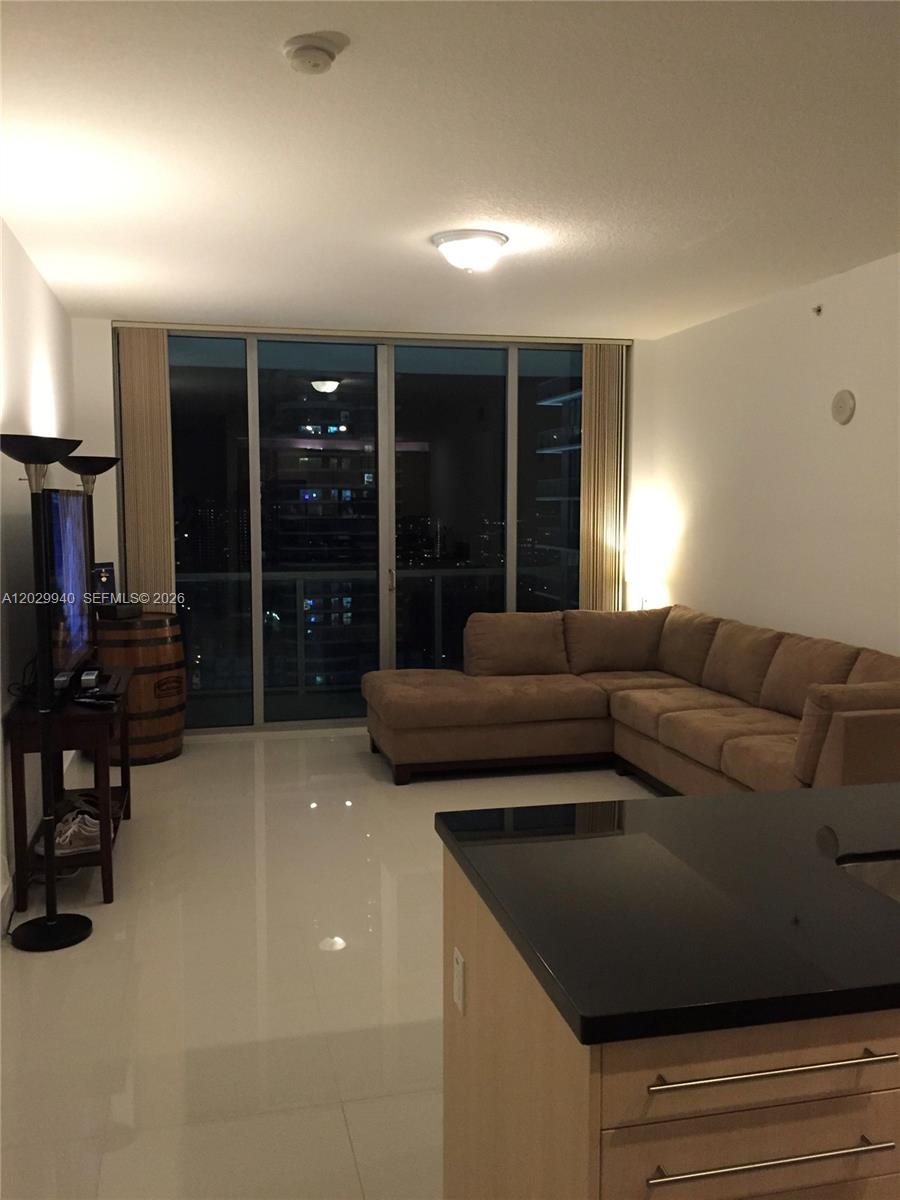 1111 SW 1st Ave #2718-N Miami, FL 33130